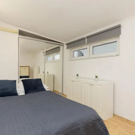 Apartment Sienna With Ac In The Center Of By Renters Warsaw