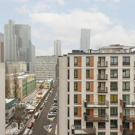 Sienna With Ac In The Center Of By Renters Apartment *